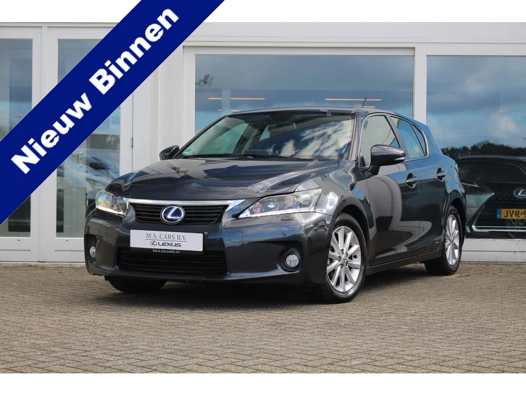 Lexus CT (2011) — foto 1