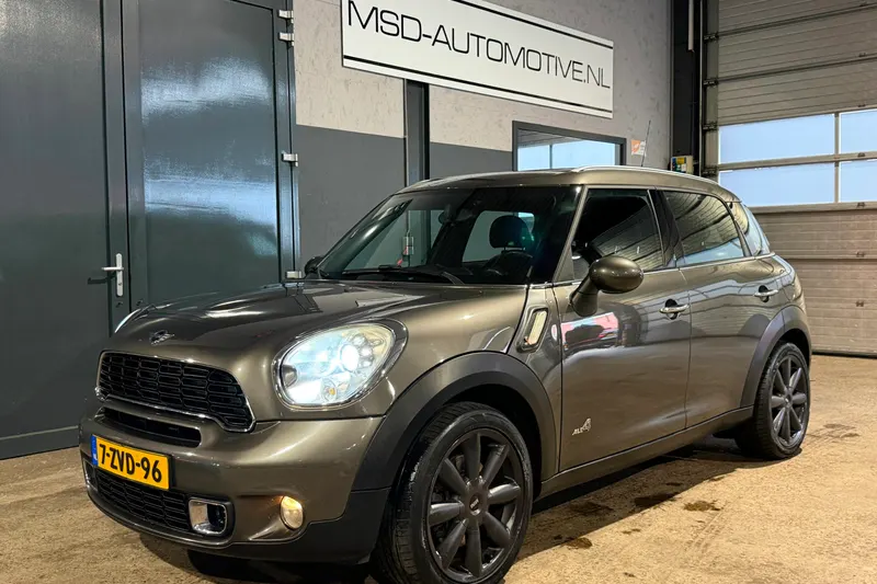 MINI Countryman (2011)