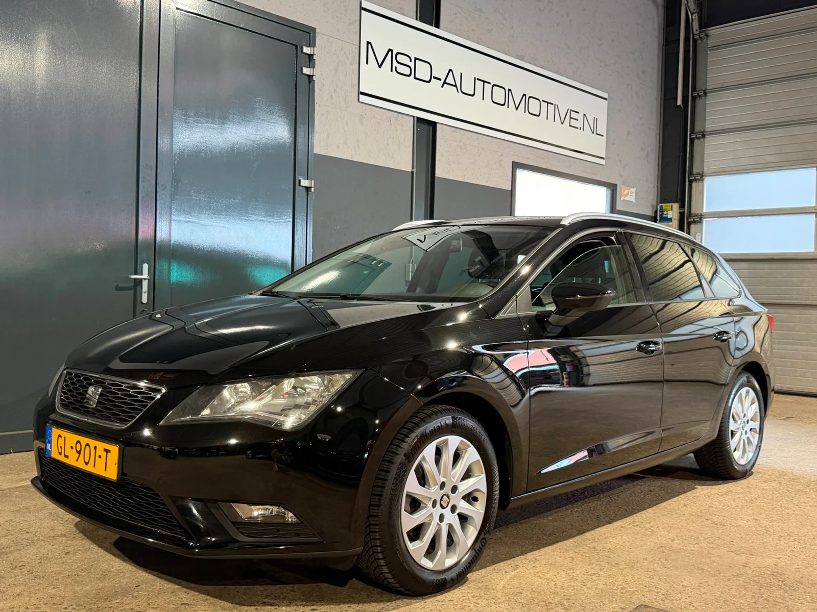 SEAT Leon (2015) — foto 1