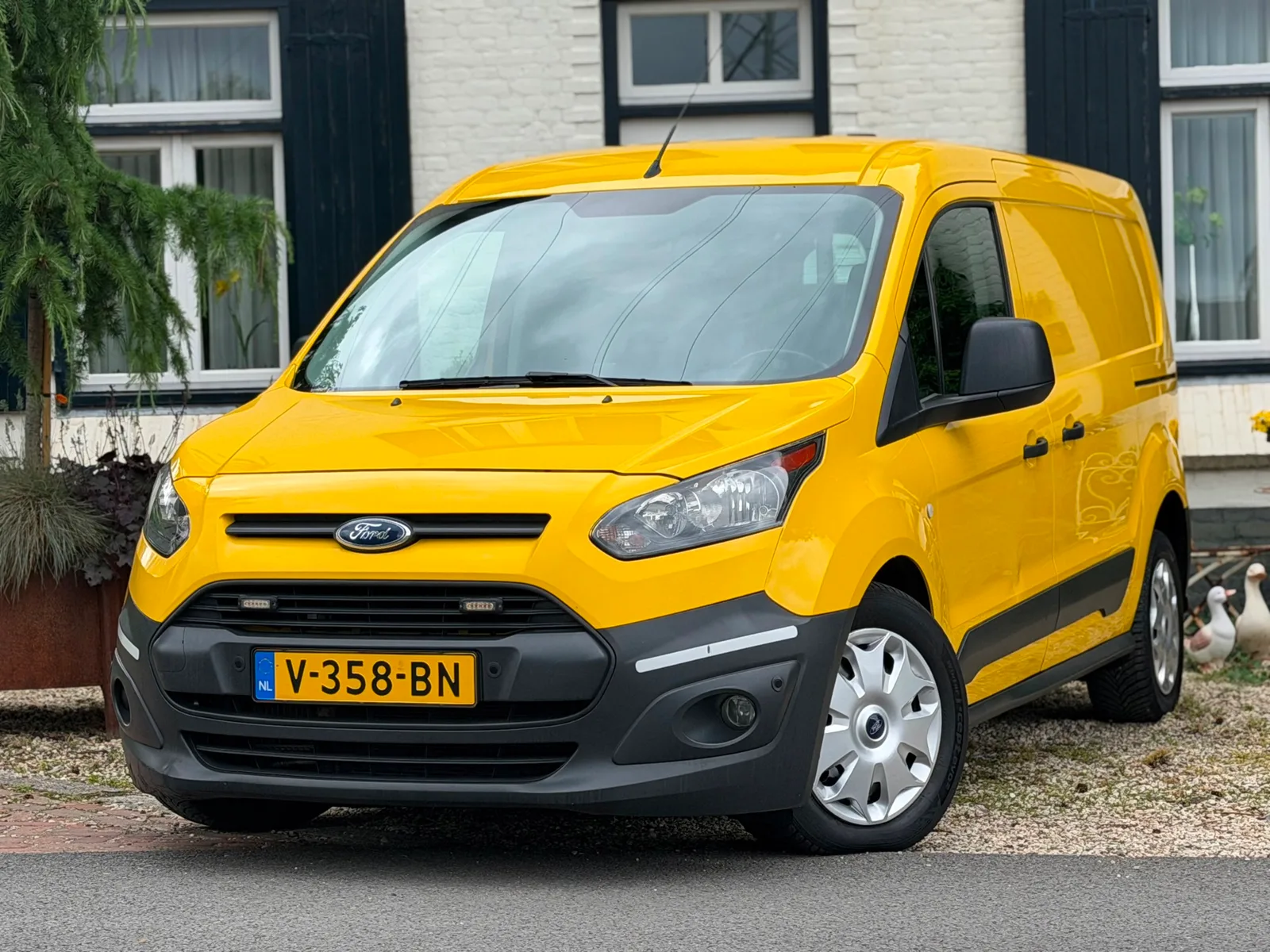 Ford Transit Connect (2016) — foto 1