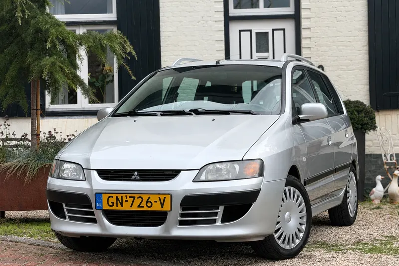 Mitsubishi Space Star (2005)