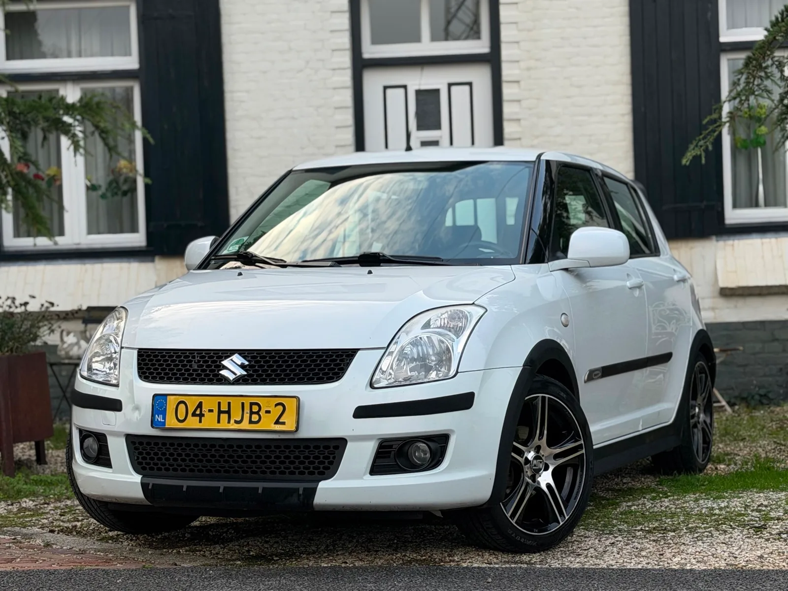 Suzuki Swift (2009) — foto 1