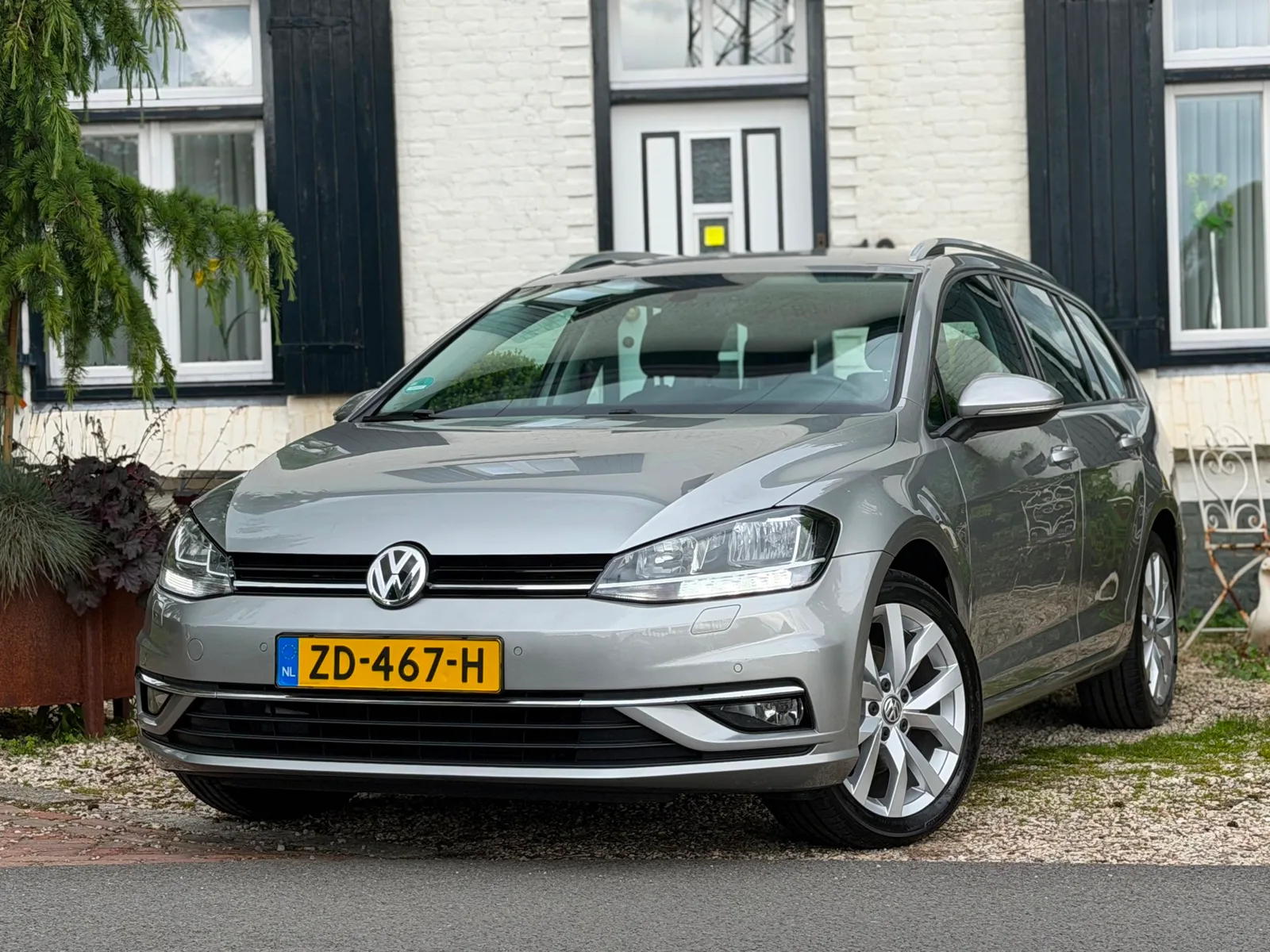 Volkswagen Golf (2018) — foto 1