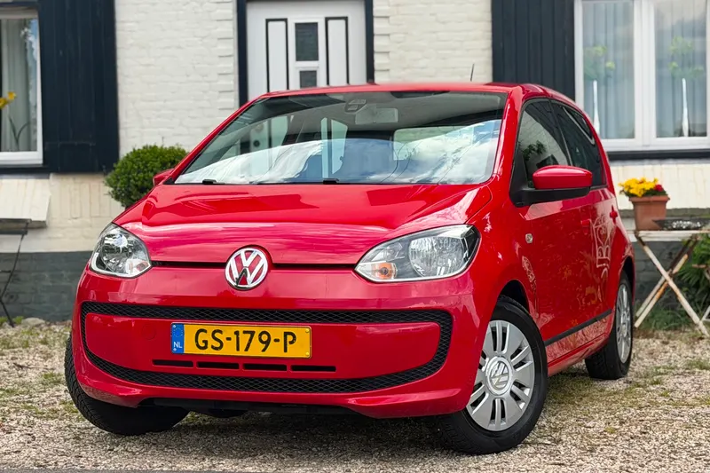 Volkswagen Up! (2015)