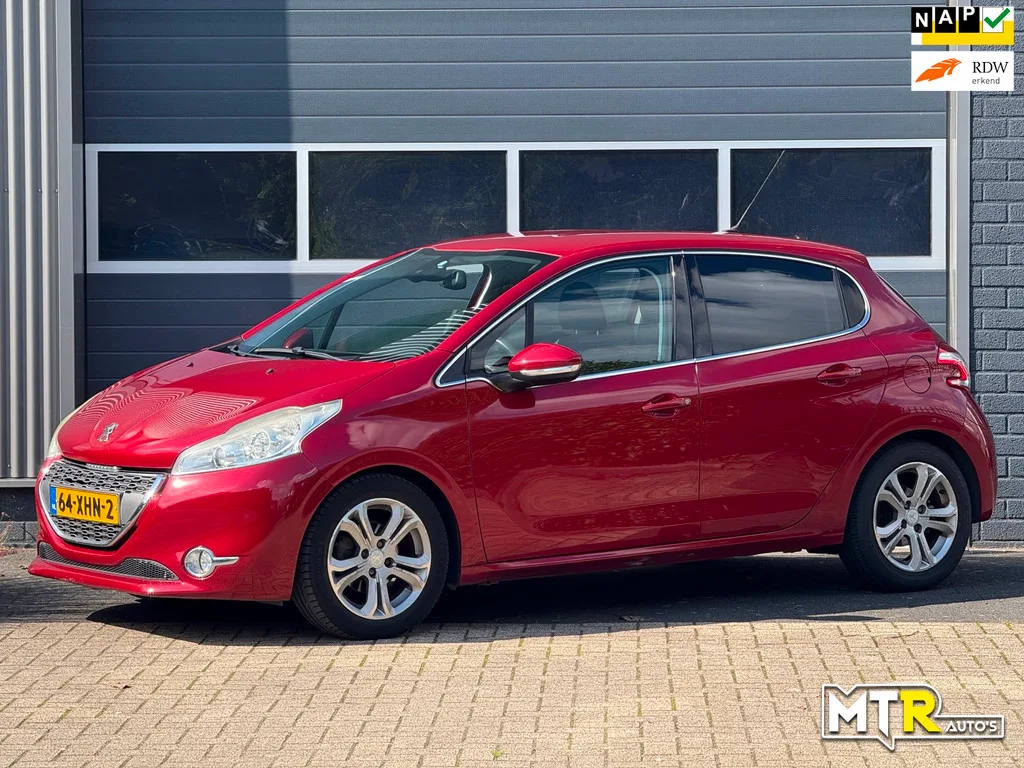 Peugeot 208 (2012) — foto 1
