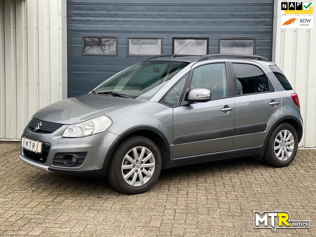 Suzuki SX4 (2012) — foto 1