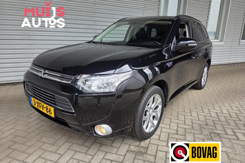 Mitsubishi Outlander (2014)