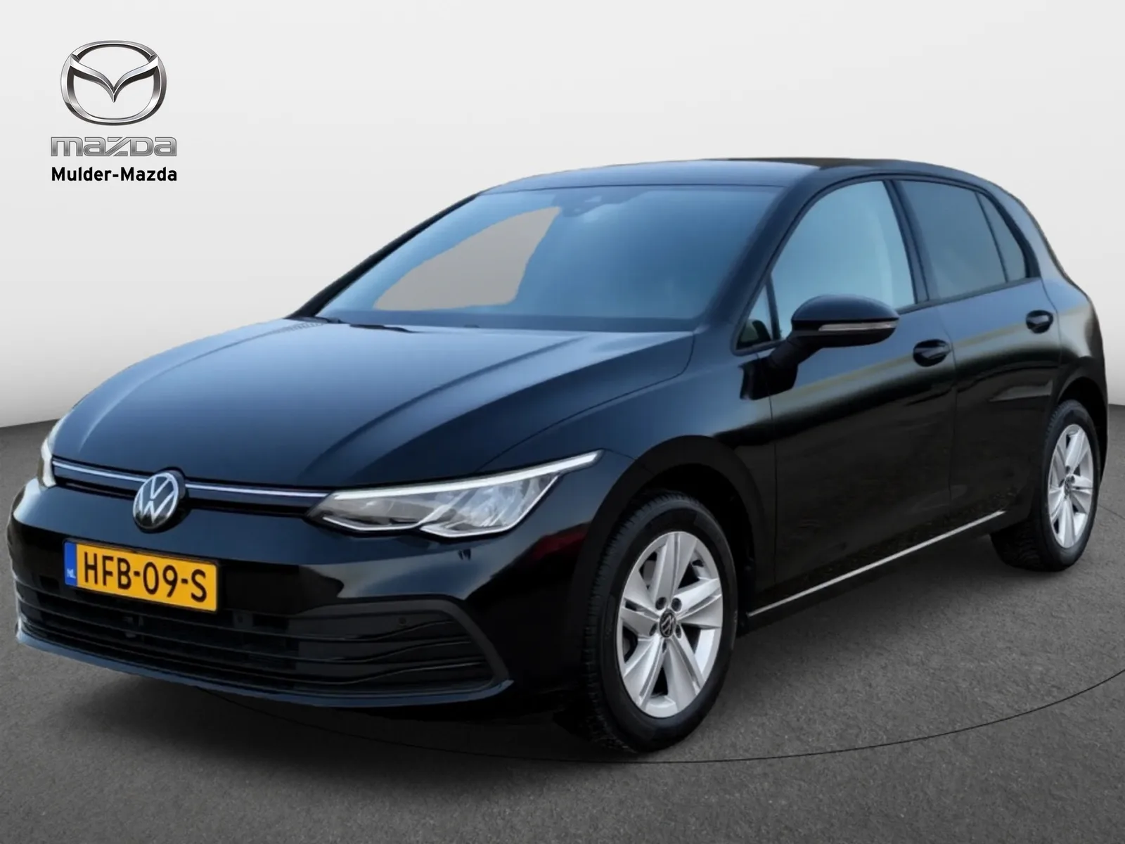 Volkswagen Golf (2024) — foto 1