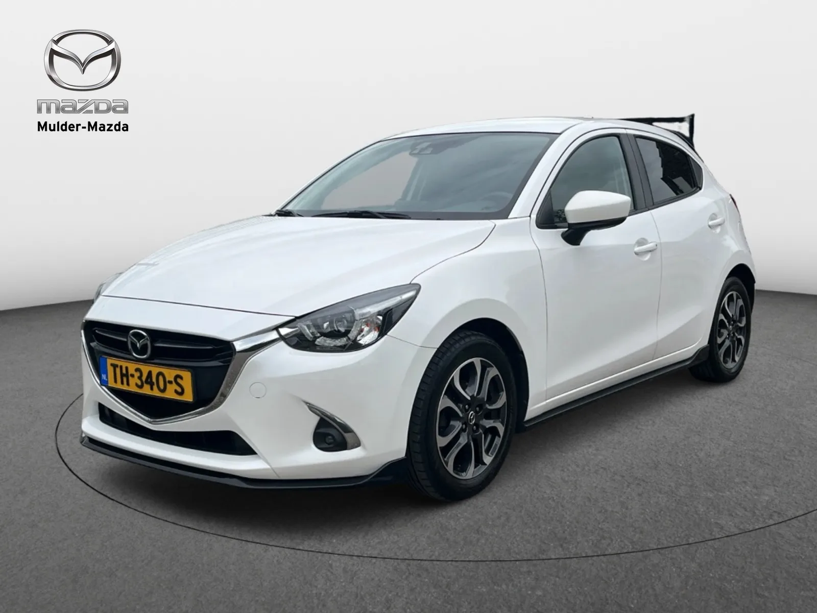 Mazda 2 (2018) — foto 1
