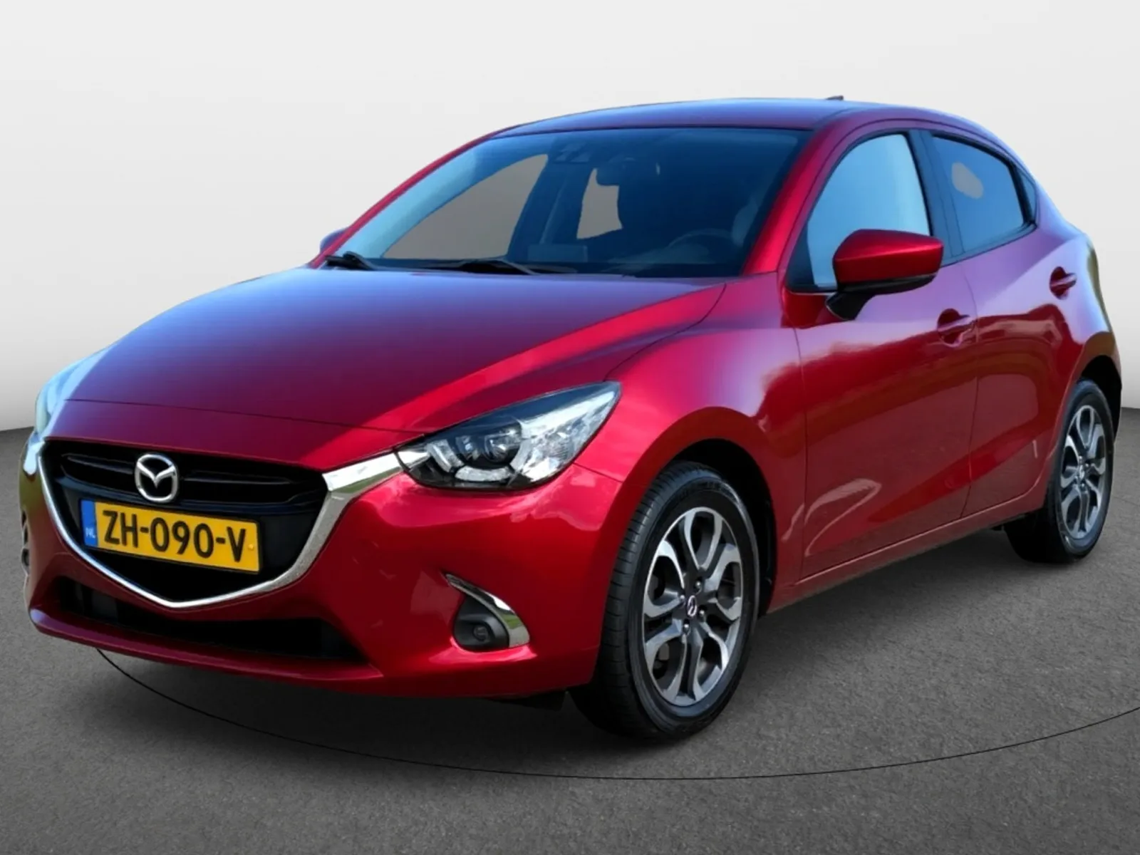 Mazda 2 (2019) — foto 1