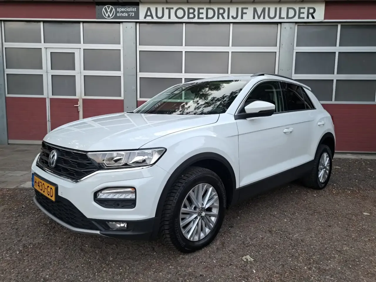Volkswagen T-Roc (2020) — foto 1