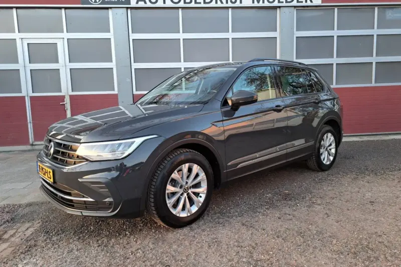 Volkswagen Tiguan (2021)