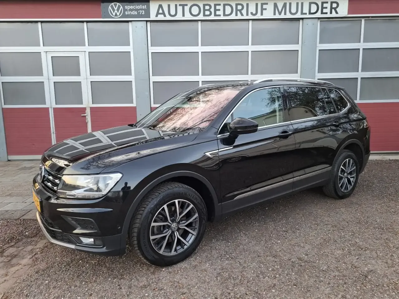 Volkswagen Tiguan (2021) — foto 1