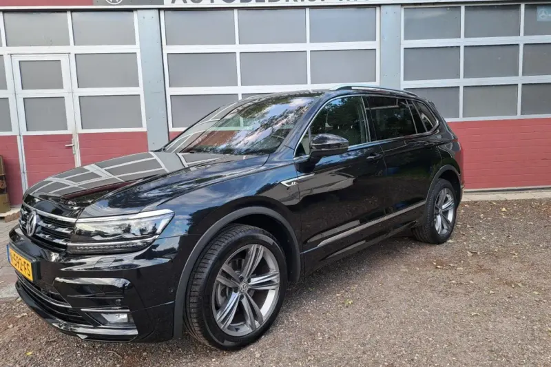 Volkswagen Tiguan (2021)