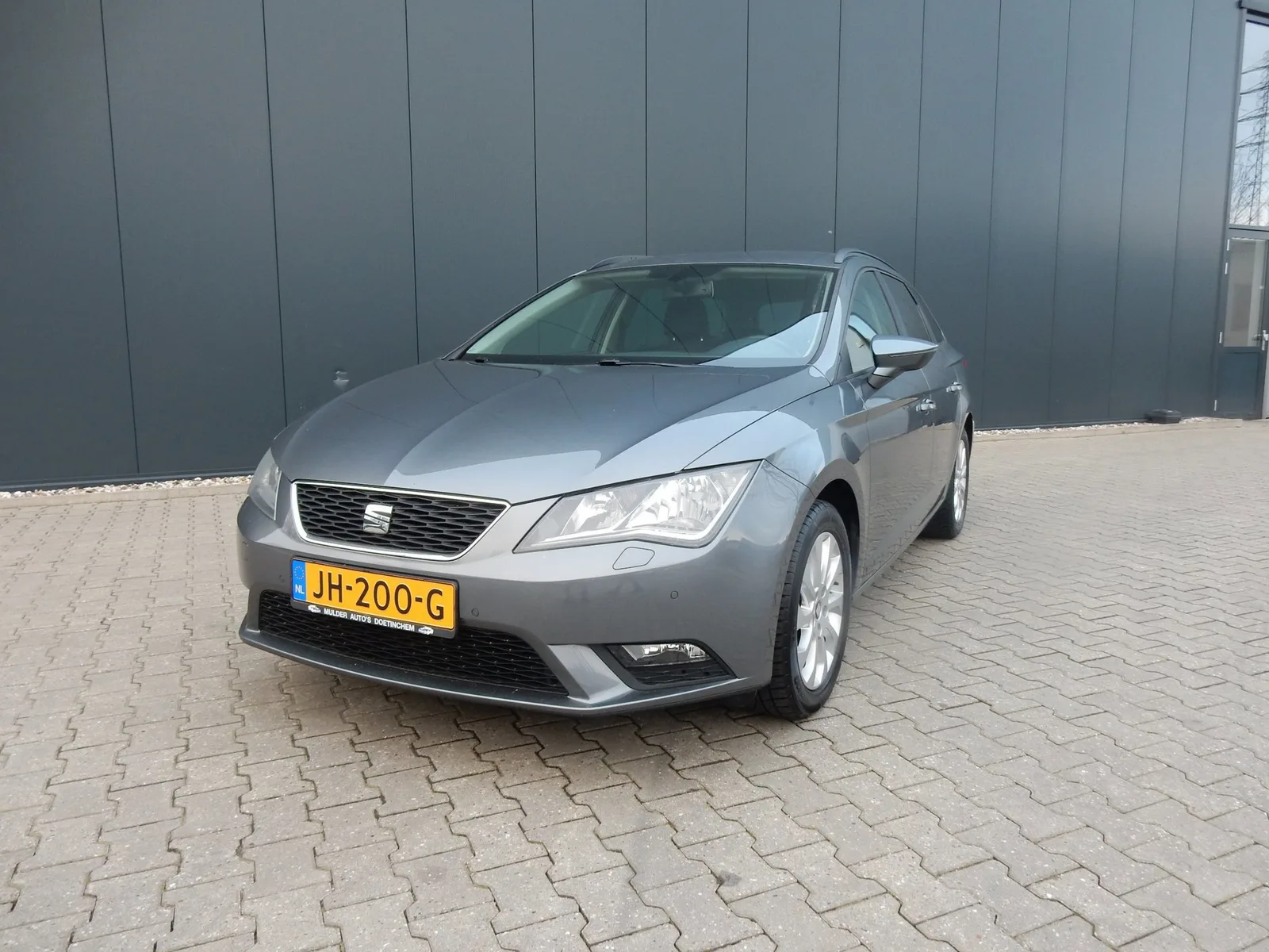 SEAT Leon (2015) — foto 1