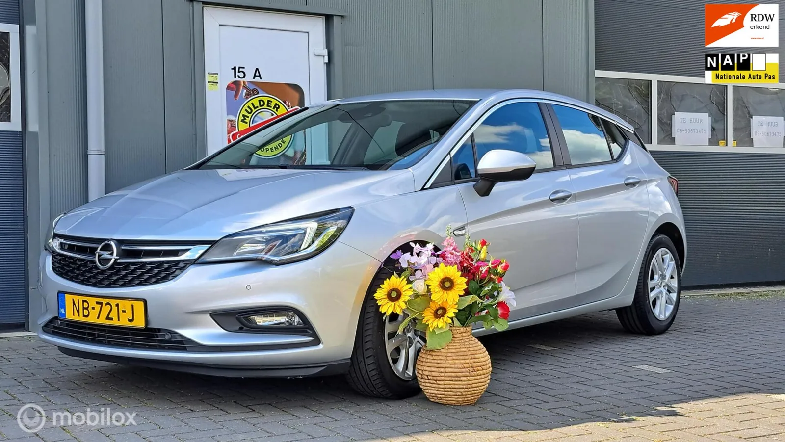 Opel Astra (2016) — foto 1
