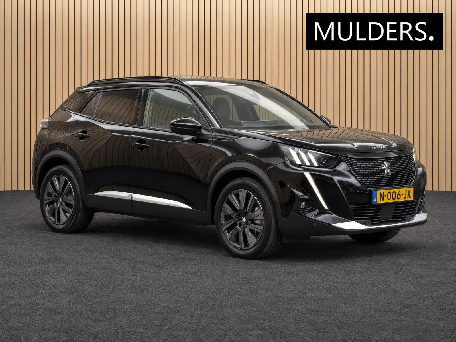 Peugeot e-2008 (2021) — foto 1