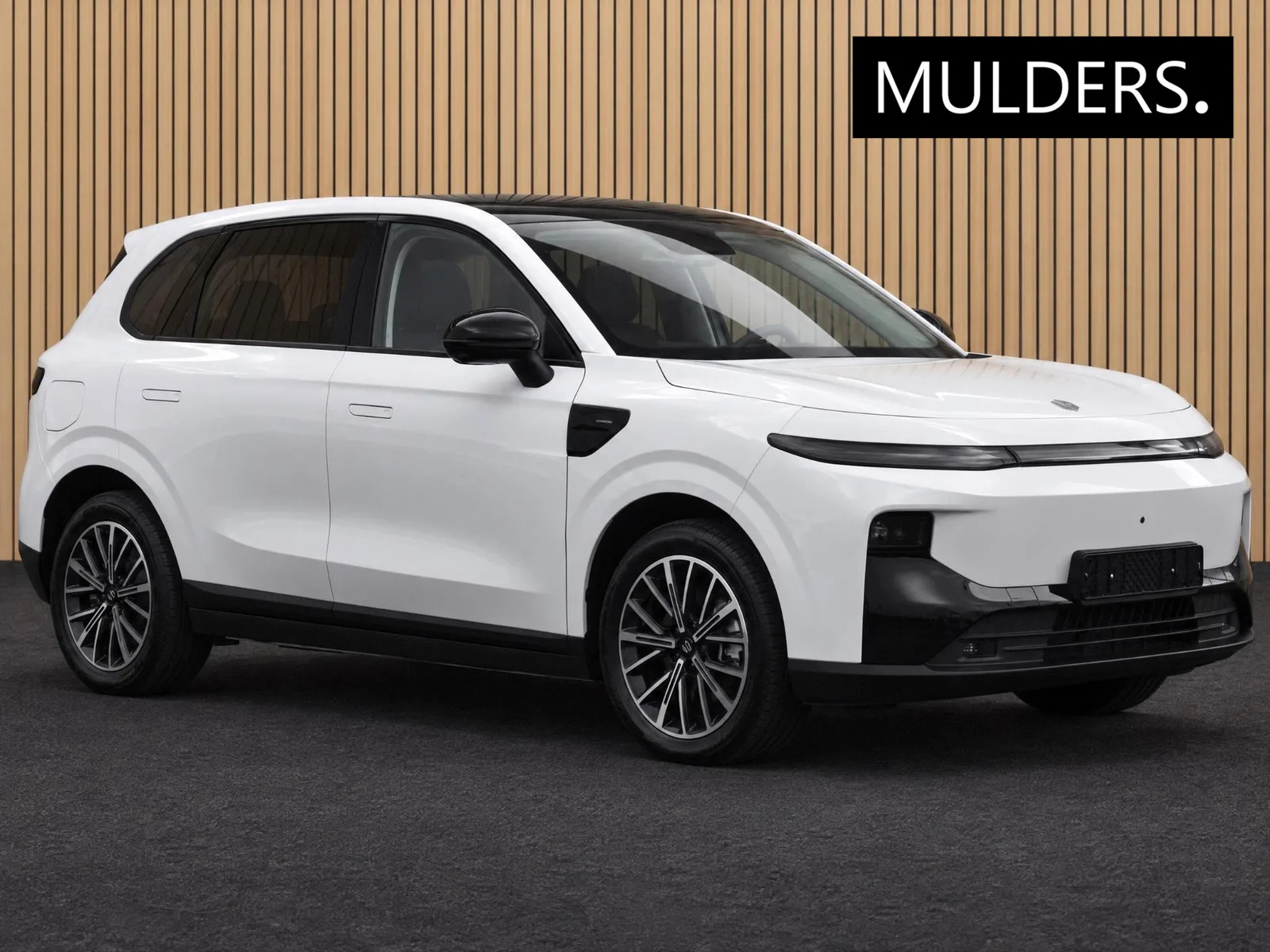 Leapmotor B10 (2026) — foto 1