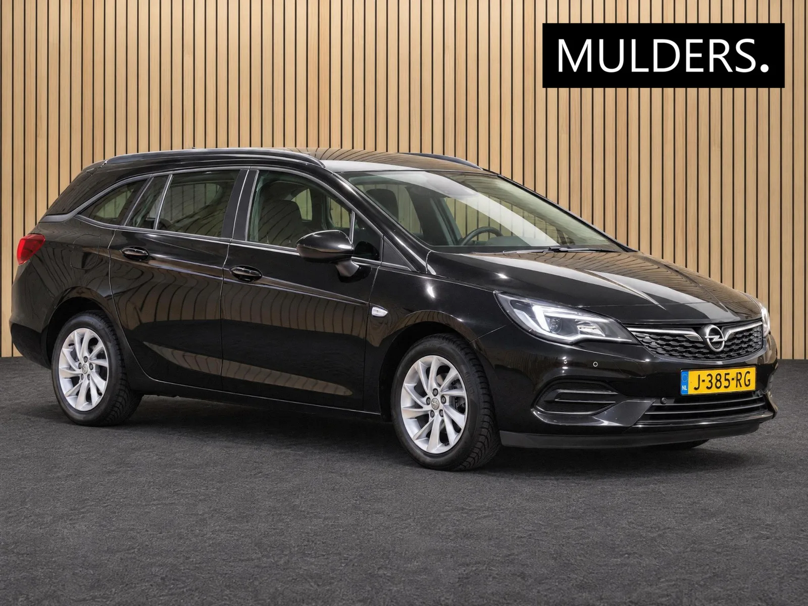 Opel Astra (2020) — foto 1