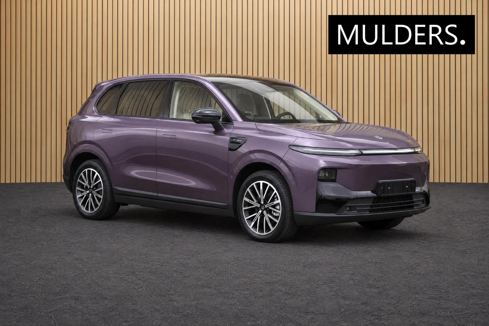 Leapmotor B10 (2026) — foto 1