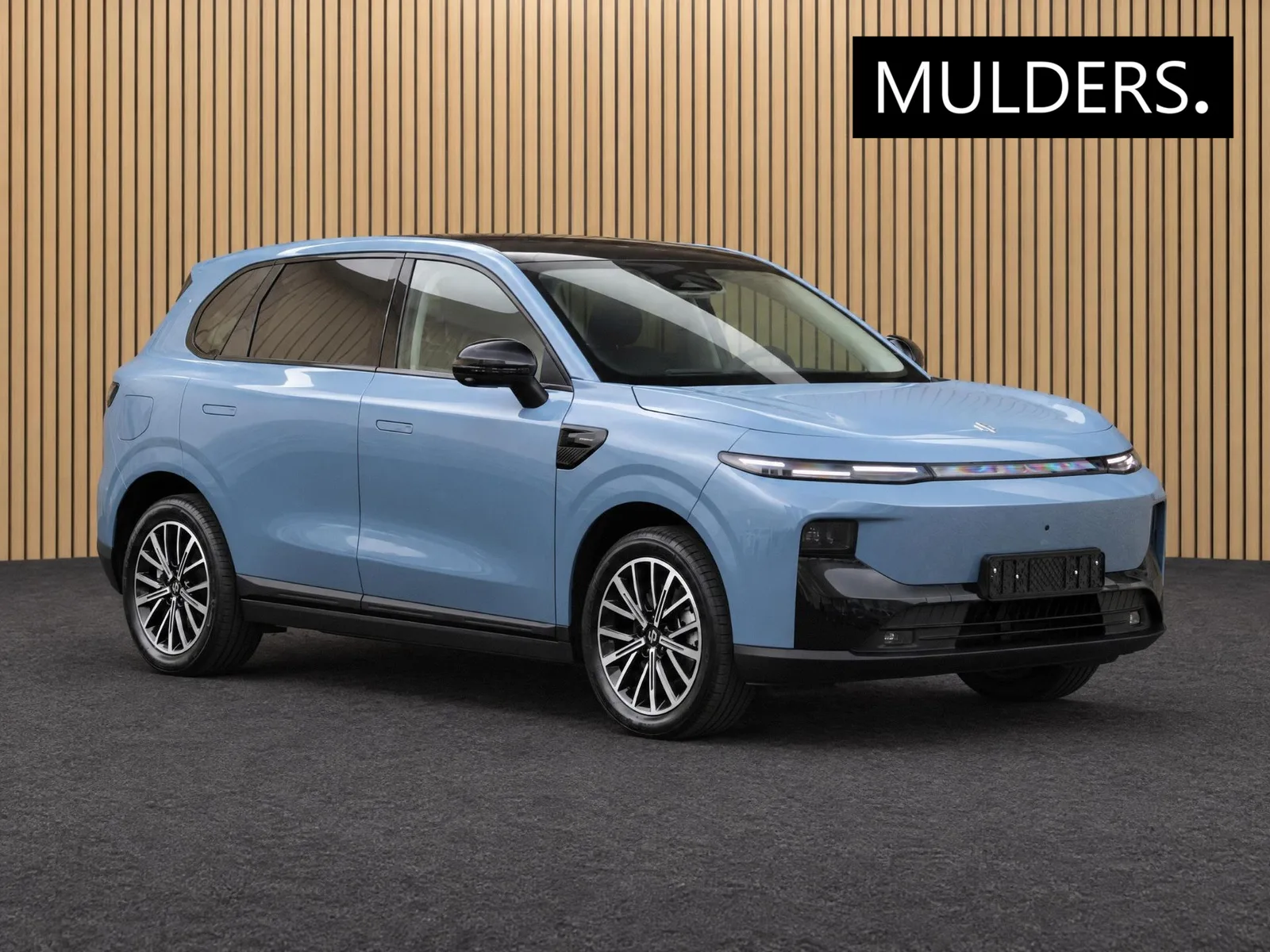 Leapmotor B10 (2026) — foto 1