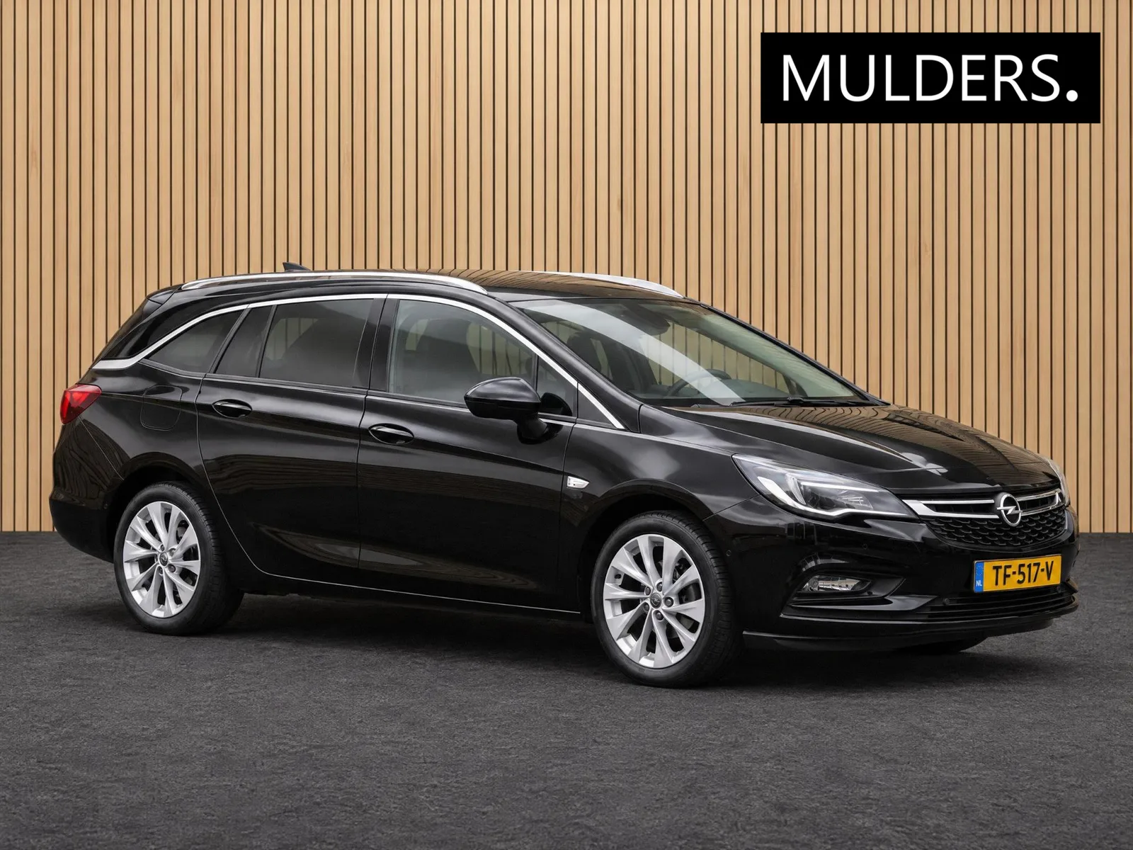 Opel Astra (2018) — foto 1