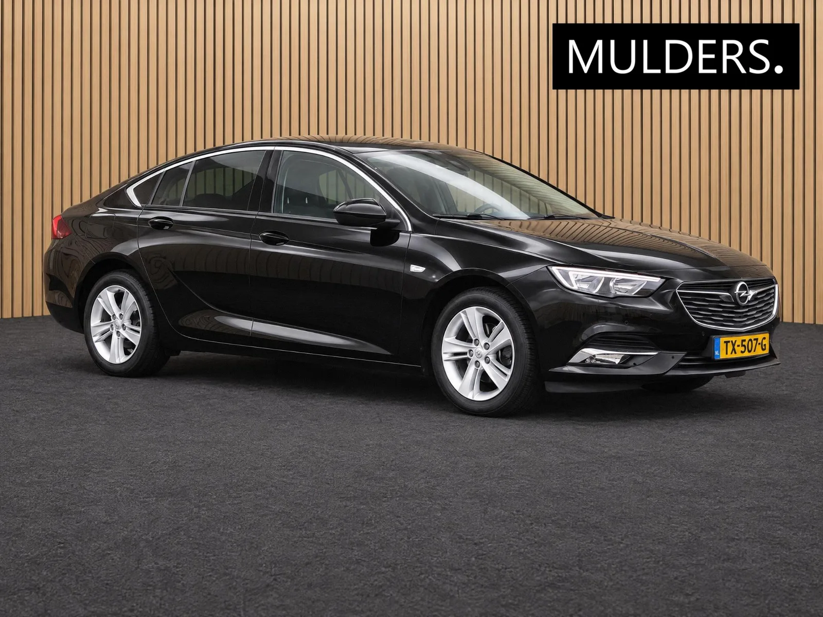 Opel Insignia (2018) — foto 1