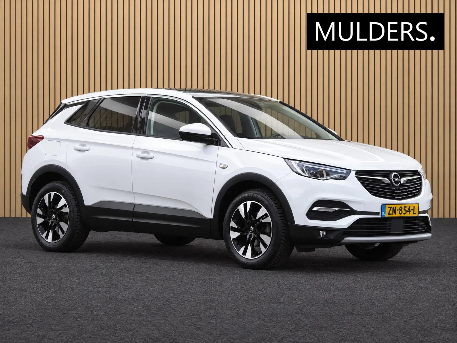 Opel Grandland (2019) — foto 1
