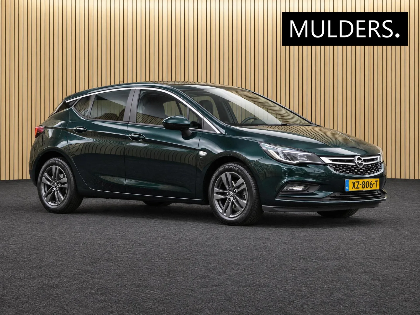 Opel Astra (2019) — foto 1