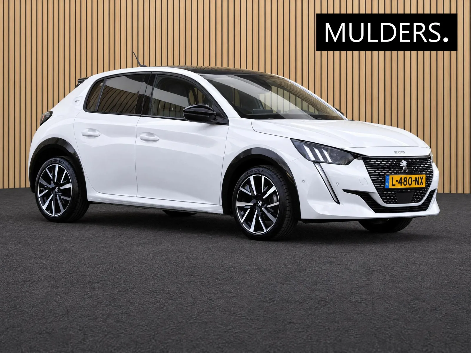 Peugeot 208 (2021) — foto 1