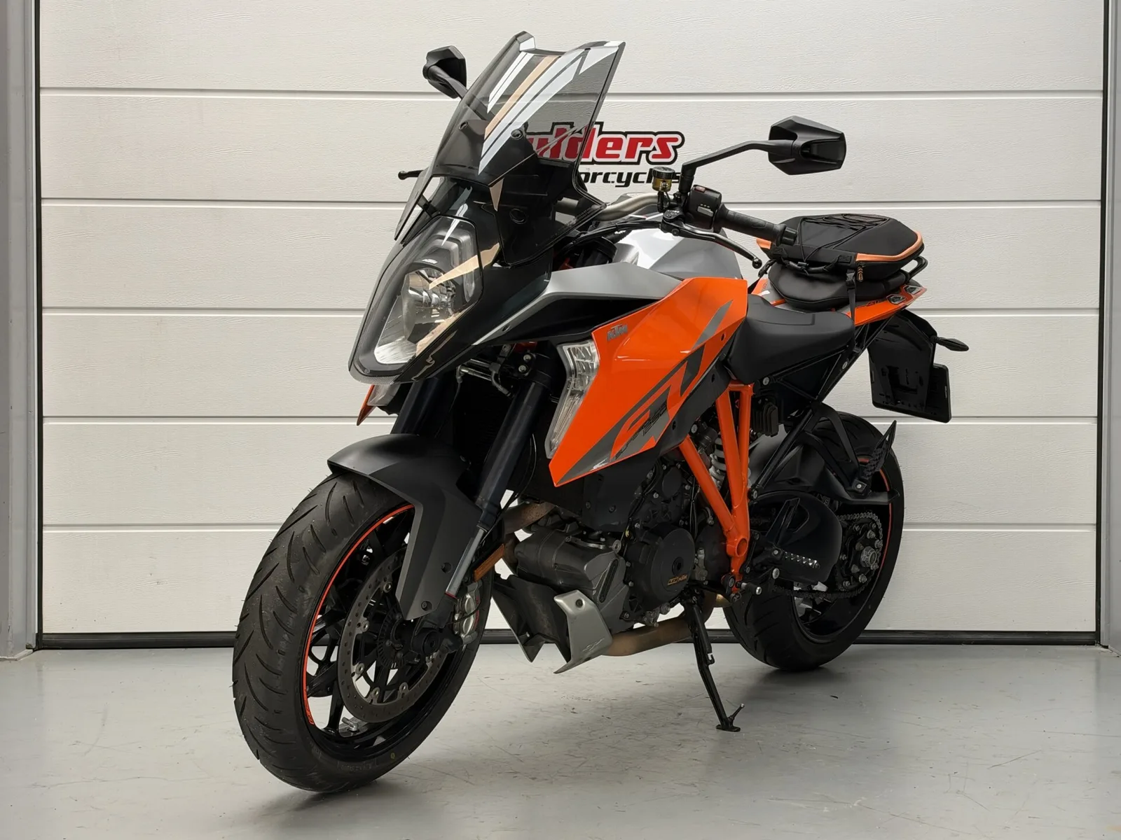 KTM 1290 Super Duke GT (2016) — foto 1