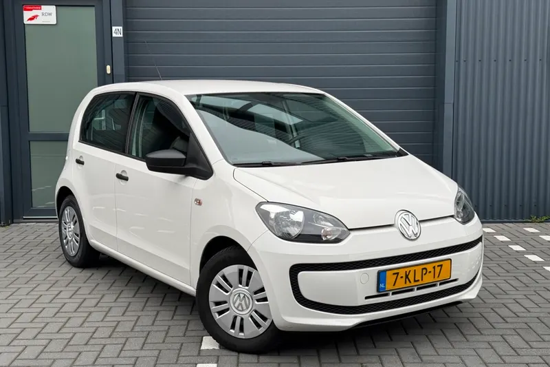 Volkswagen Up! (2013)