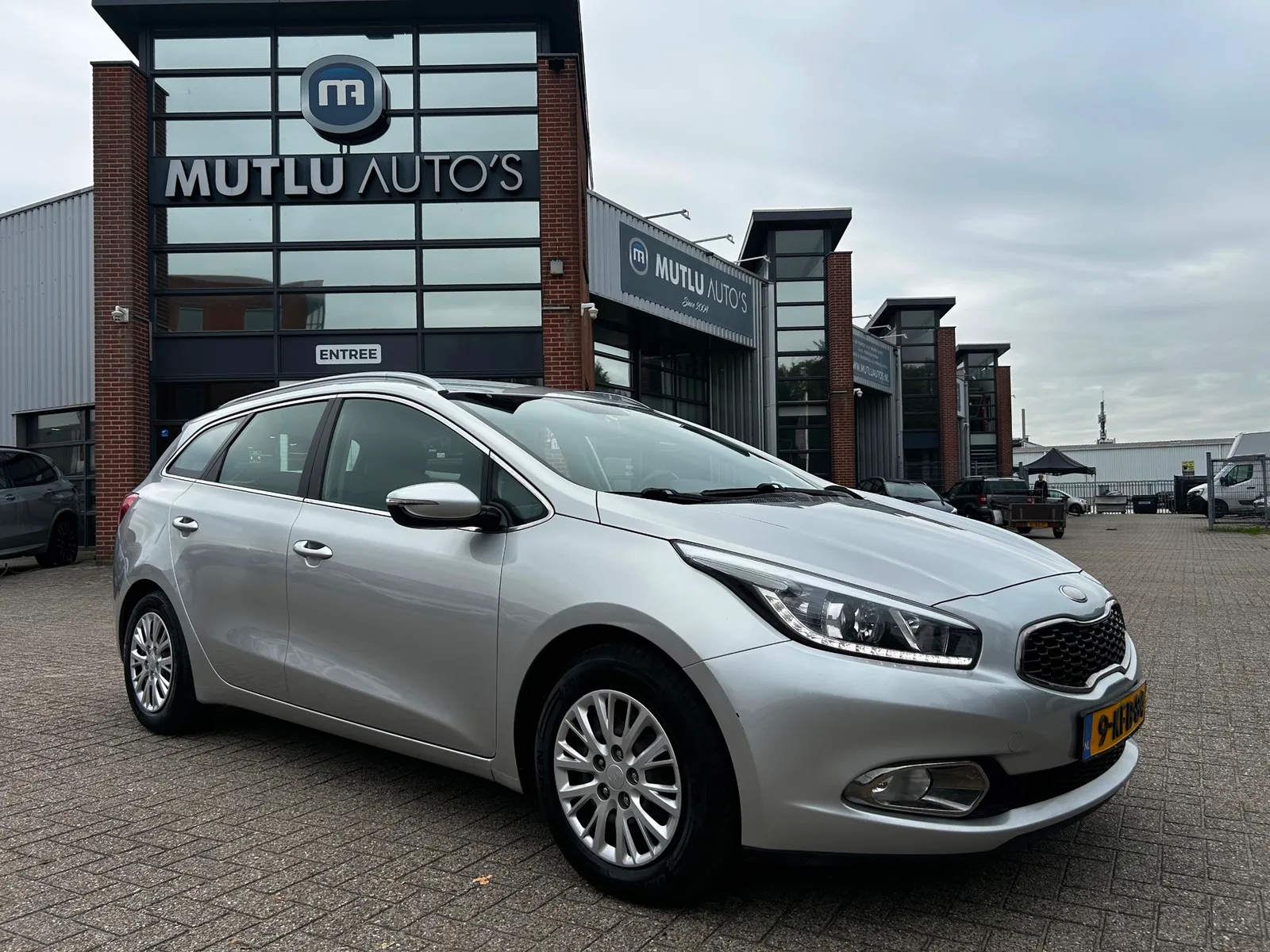 Kia Ceed (2013) — foto 1