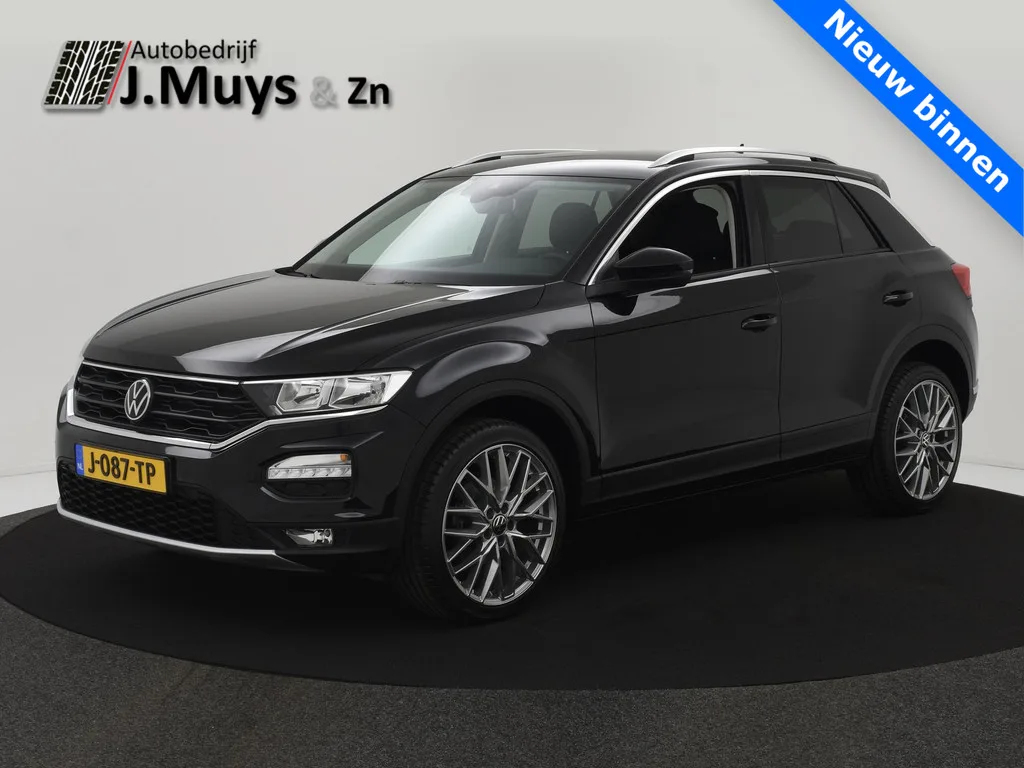 Volkswagen T-Roc (2020) — foto 1
