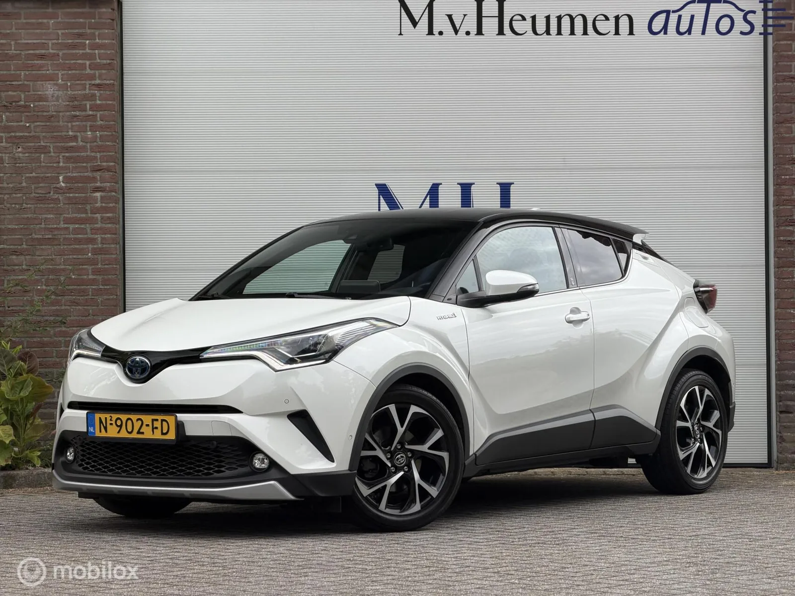 Toyota C-HR (2019) — foto 1