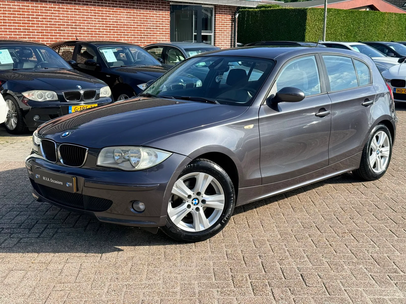 BMW 1-Serie (2005) — foto 1