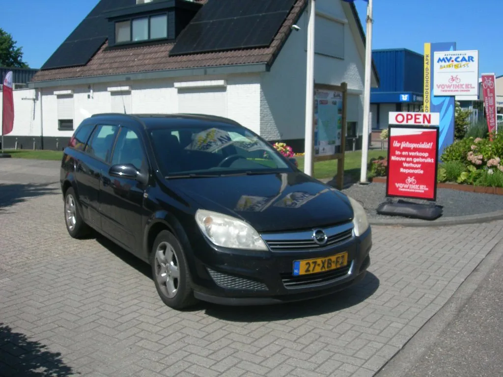 Opel Astra (2007) — foto 1