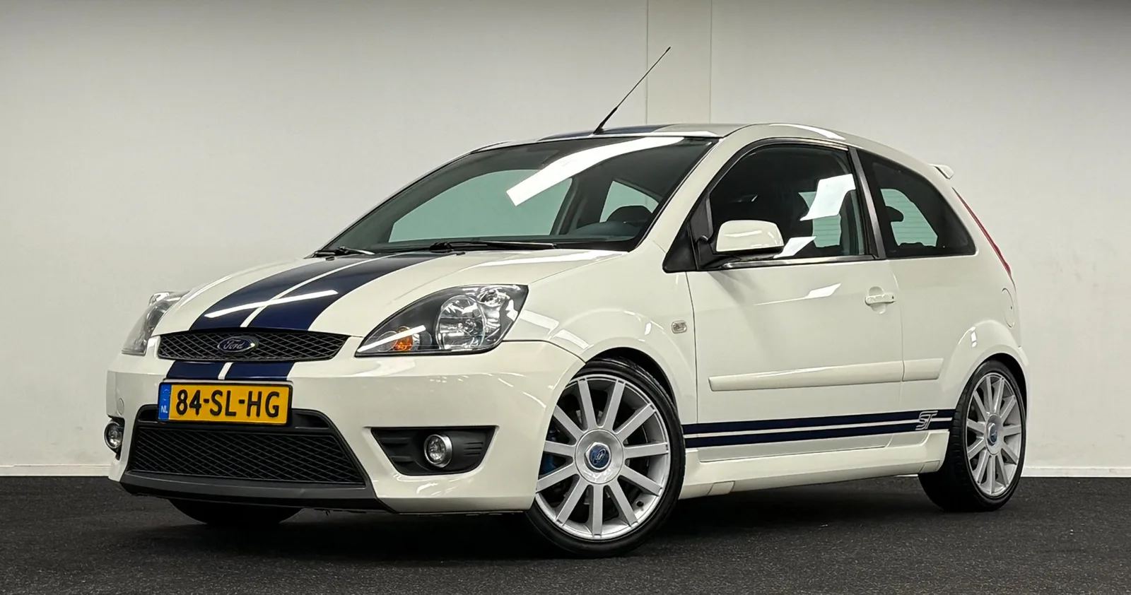 Ford Fiesta (2006) — foto 1