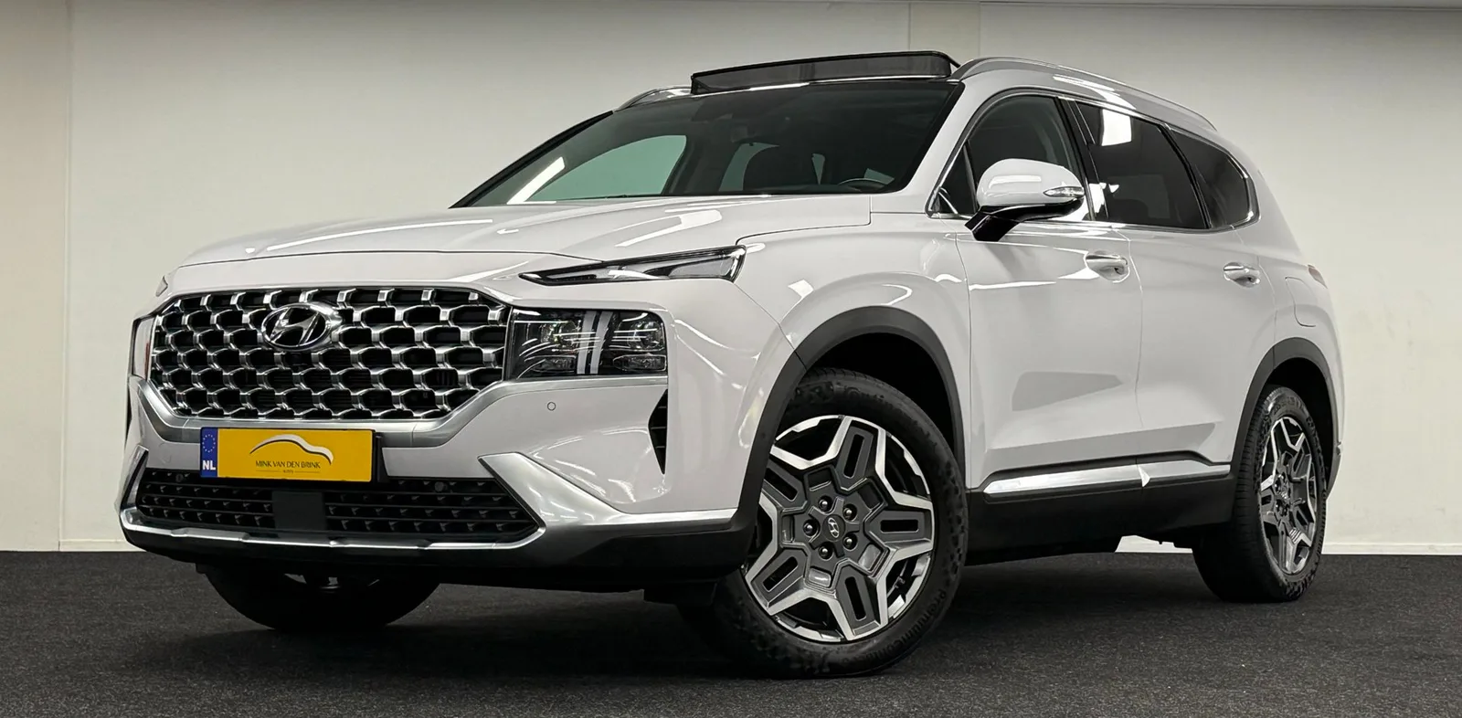 Hyundai Santa Fe (2022) — foto 1