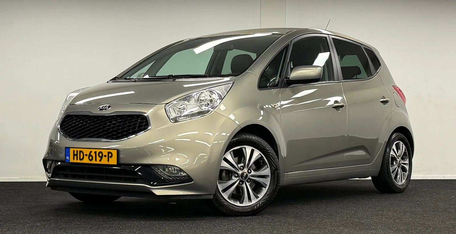 Kia Venga (2015) — foto 1