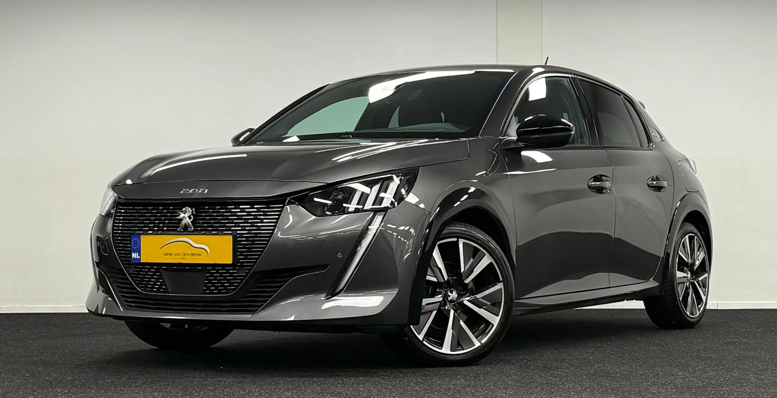 Peugeot 208 (2020) — foto 1