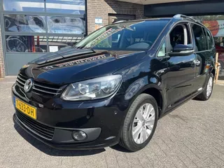 Volkswagen Touran (2013) — foto 1