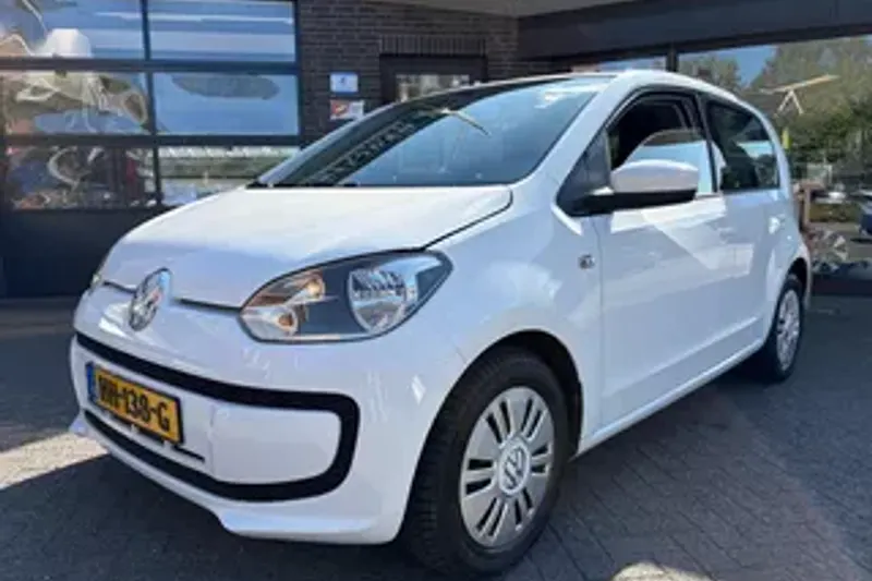 Volkswagen Up! (2015)