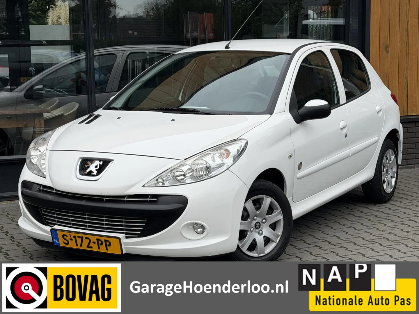 Peugeot 206 (2013) — foto 1