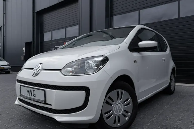Volkswagen Up! (2016)