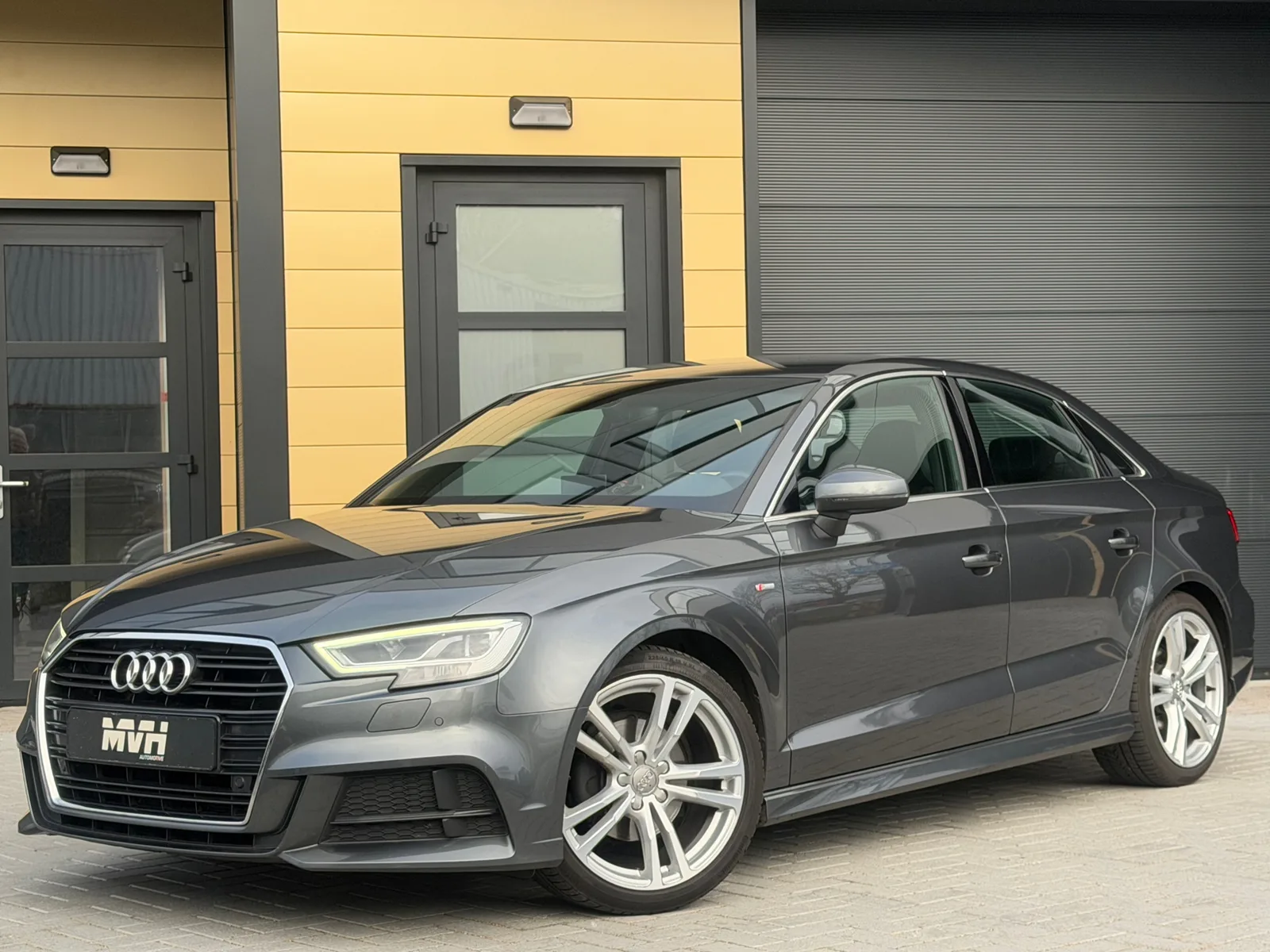 Audi A3 (2020) — foto 1