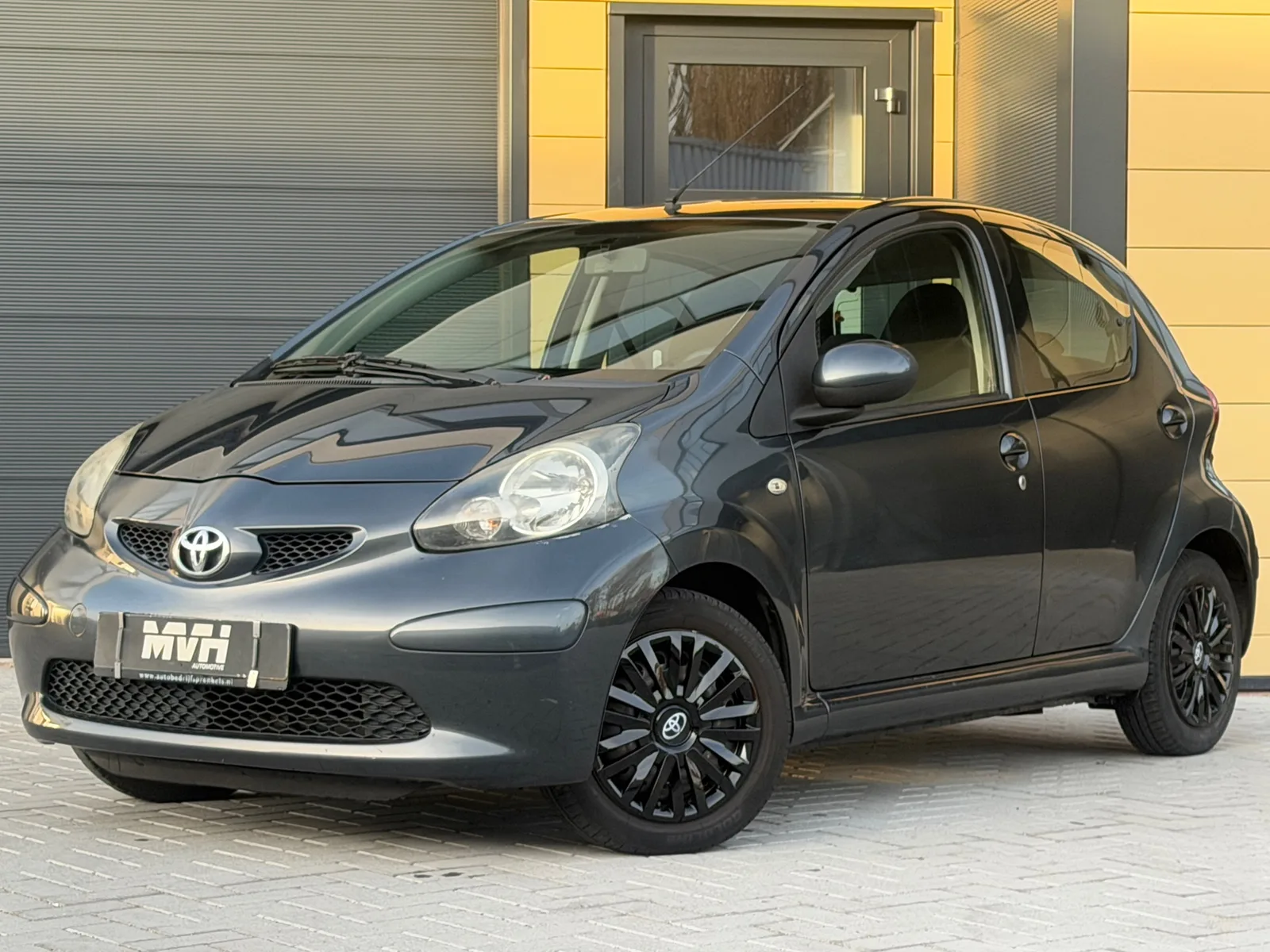 Toyota Aygo (2008) — foto 1