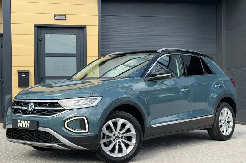 Volkswagen T-Roc (2023)