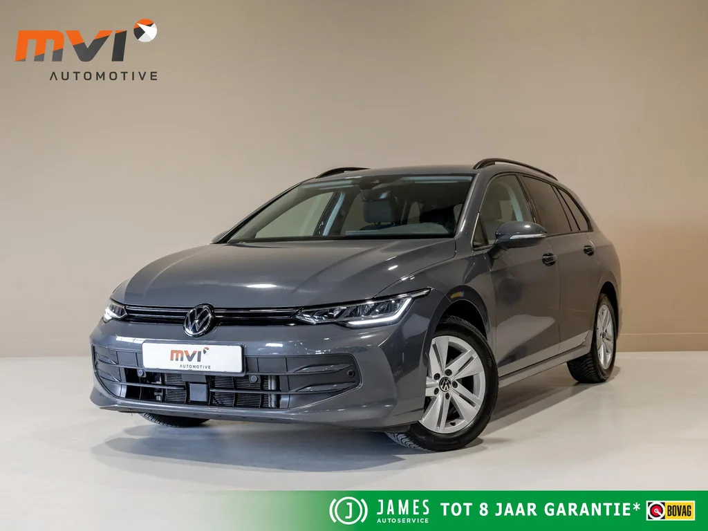 Volkswagen Golf (2025) — foto 1