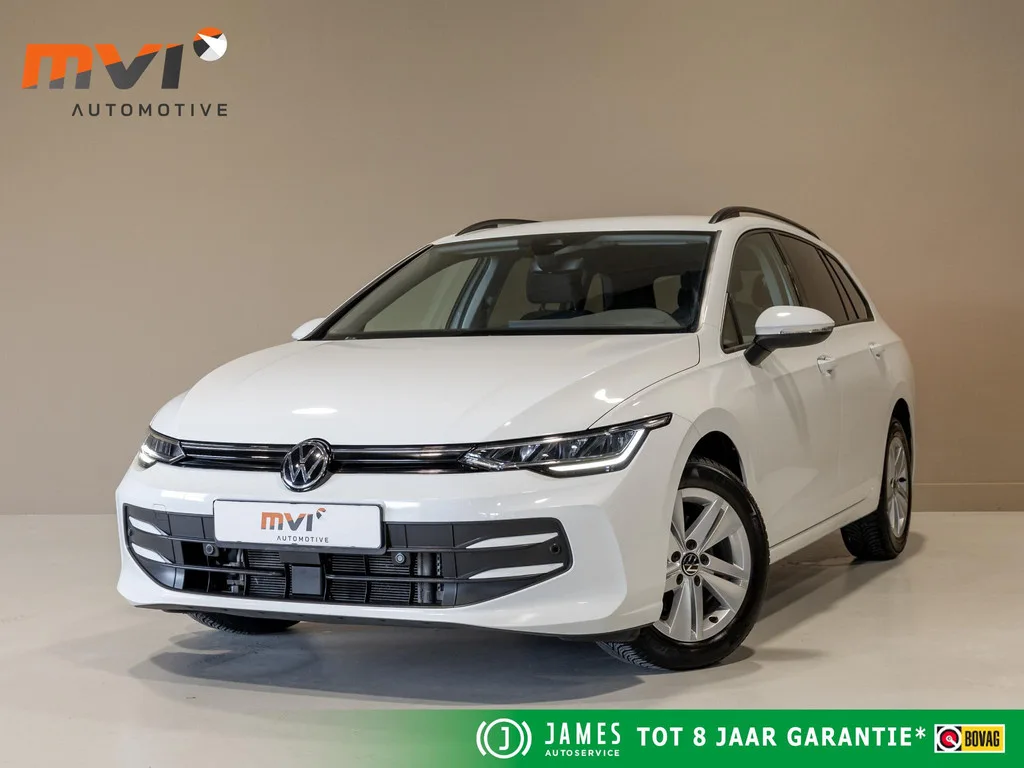 Volkswagen Golf (2025) — foto 1